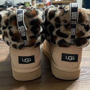 Ugg mini quilted leopard